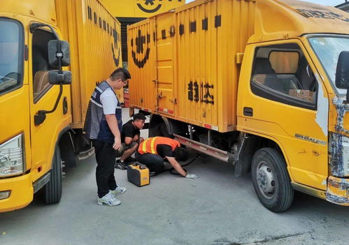 重點(diǎn)突破 嚴(yán)控尾氣污染 我市首次開展郵政快遞業(yè)柴油運(yùn)輸車輛尾氣排放專項檢查